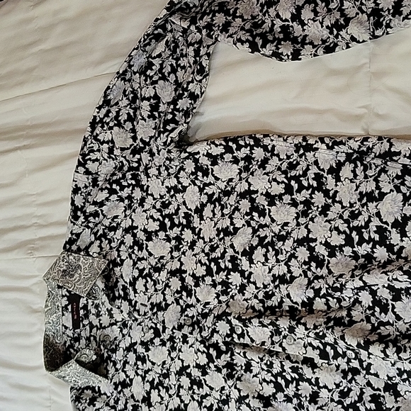 Designer button down shirt - Picture 2 of 4